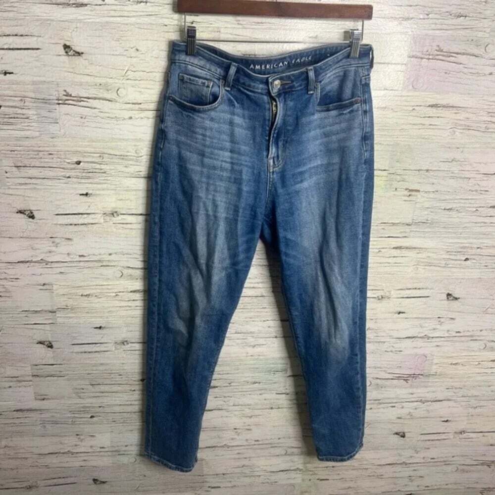 American Eagle Mom  Jeans size 4
